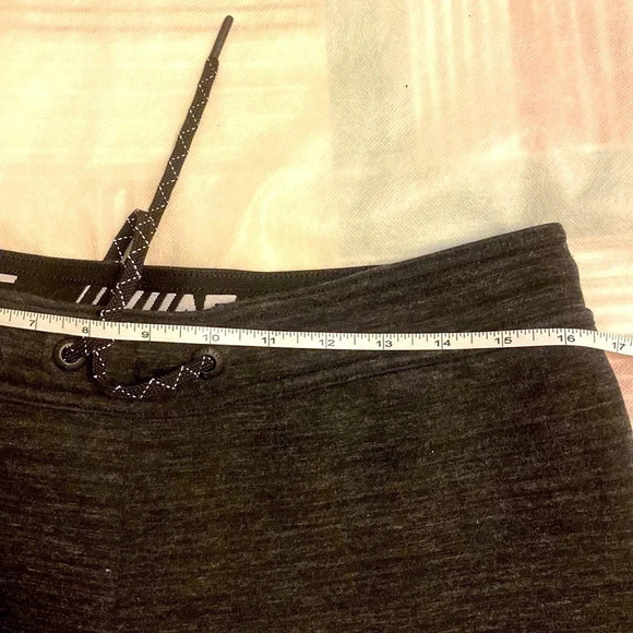 America Eagle 🦅 Outfitters Warm Leggings With Neon Shining Parts - Picture 5 of 10